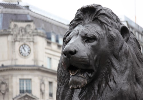 lion-on-the-trafalgar-square-871280326399Lp2O